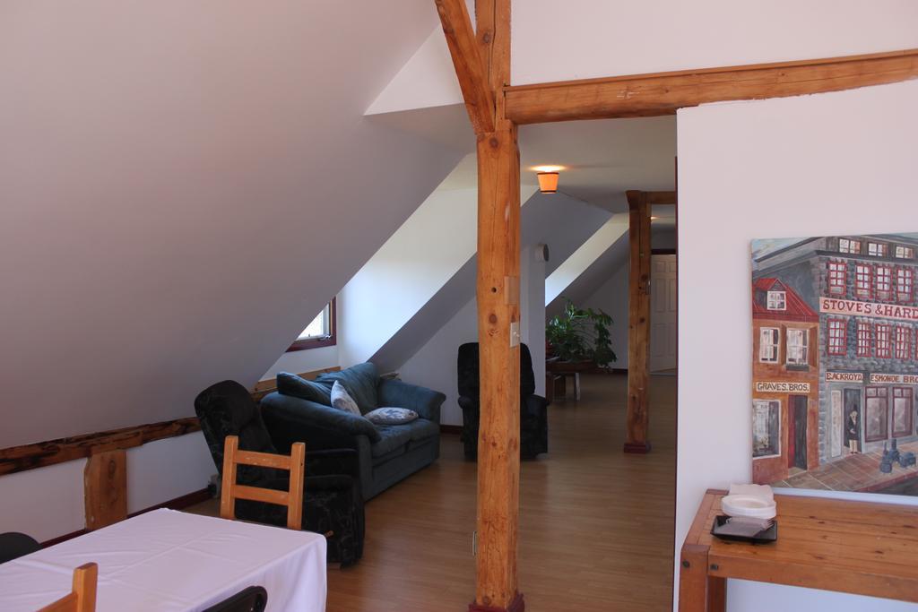 La Grange Country Inn เวคฟีลด์ ภายนอก รูปภาพ
