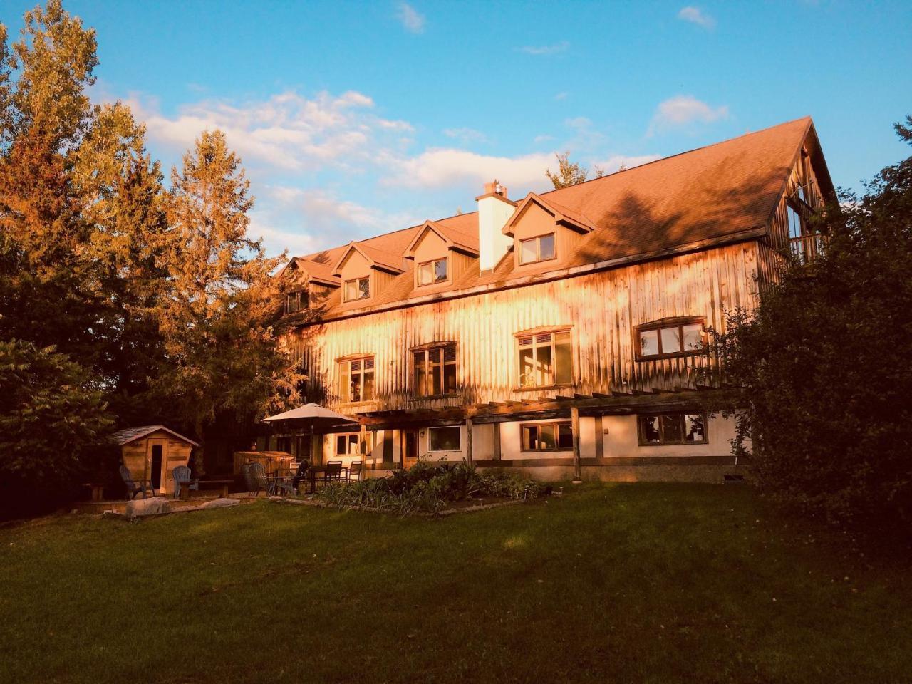 La Grange Country Inn เวคฟีลด์ ภายนอก รูปภาพ